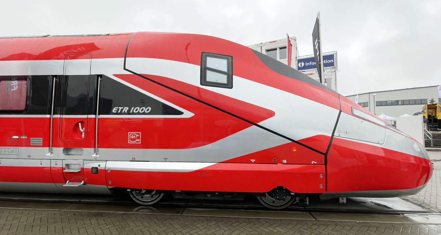 Hitachi ETR 1000 Frecciarossa auf der InnoTrans 2024 in Berlin